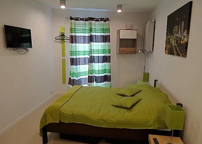 Metro Mlociny 아파트 *