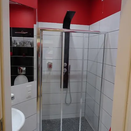 Metro Mlociny Varşova
